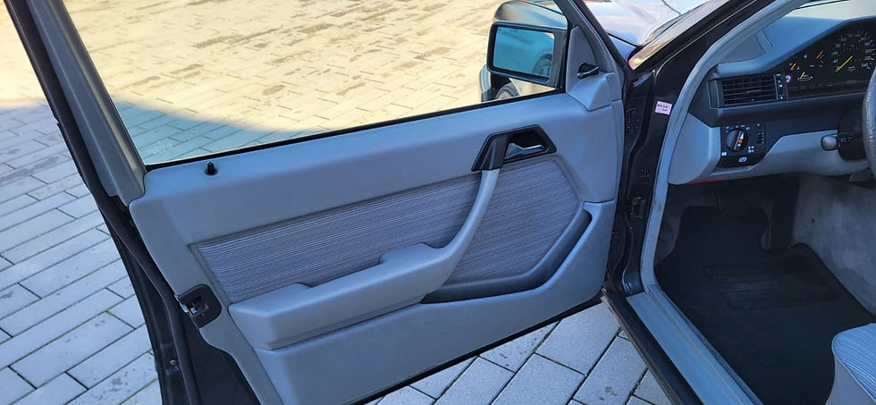 Thumbnail: Mercedes-Benz 124 260 automatik Oldtimer