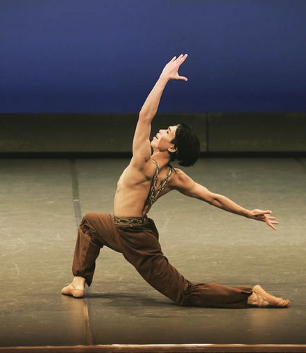 Dancer 遠藤玲音
