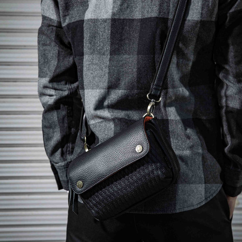 ディーゼル　ショルダーバッグ　メッセンジャーバック　オールレザー　ヴィンテージ DIESEL - ディーゼル／DIESEL バッグ ショルダーバッグ 鞄
