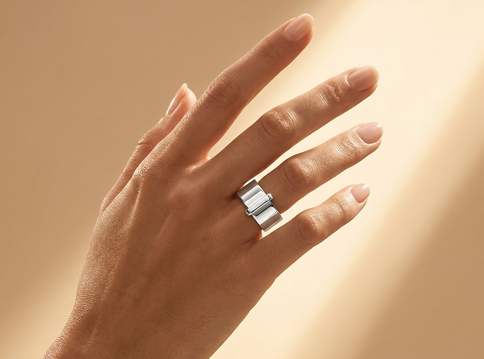 Thumbnail: Bague alliance personnalisable en or 18 carats - Love Lock GHAUM