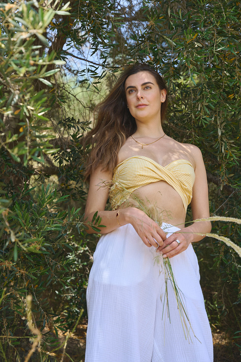Thumbnail: Soft white cotton summer trousers handmade in Barcelona for effortless slow fashion styling