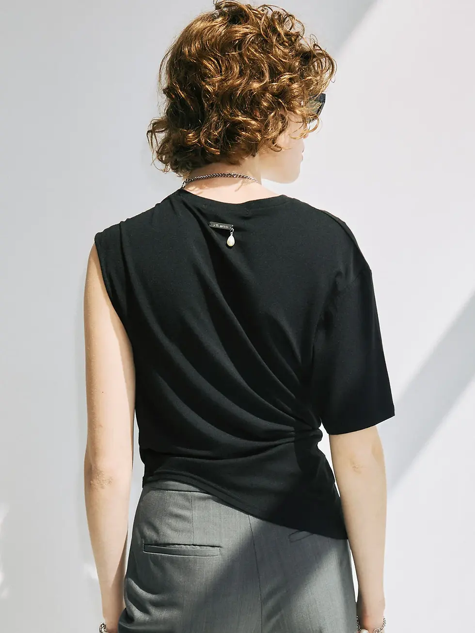 サムネイル： GATHER ASYMMETRY TSHIRT（JOSE MOON）