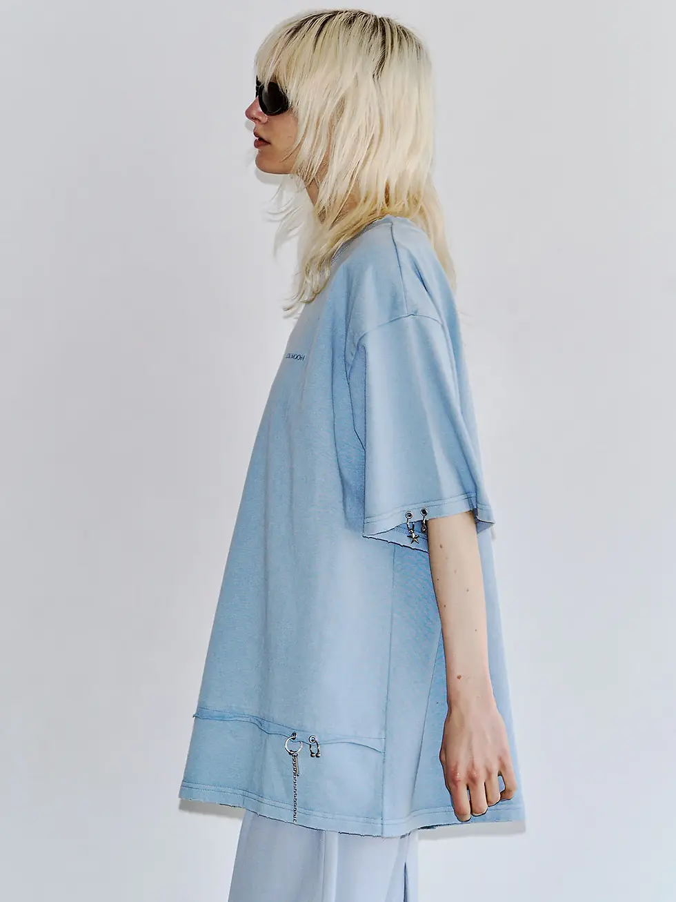 サムネイル： PIGMENT OVER T(JOSE MOON)