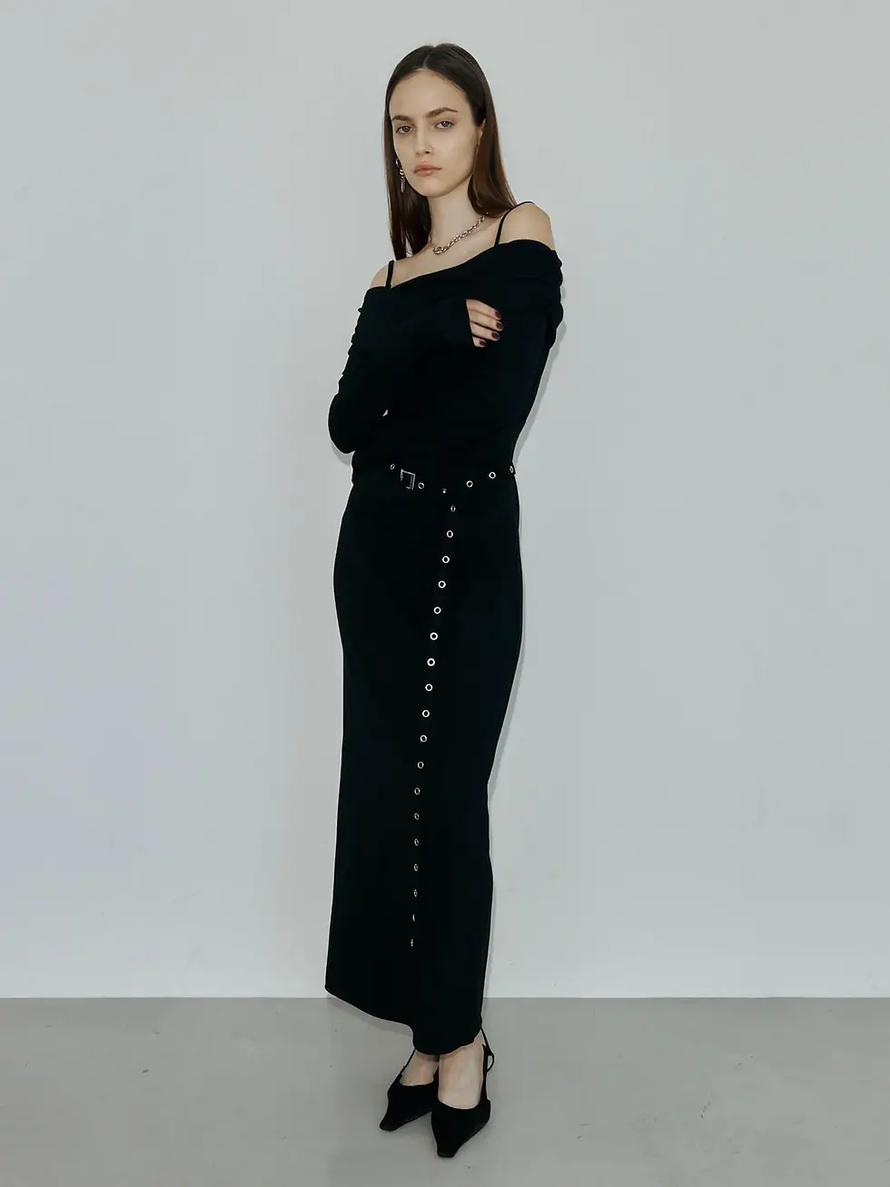 サムネイル： OFF-SHOULDER DRAPE JERSEY DRESS (JOSE MOON)