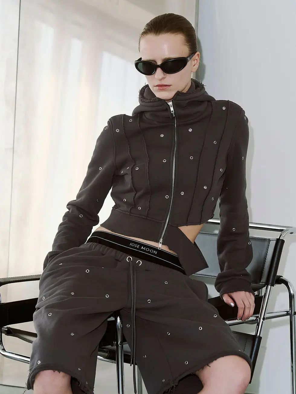 サムネイル： SWEAT HALF PANTS（JOSE MOON）