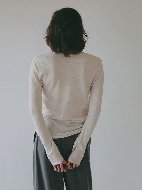 サムネイル： シアーワッフルヘンリーネックプルオーバー (ETRE TOKYO)