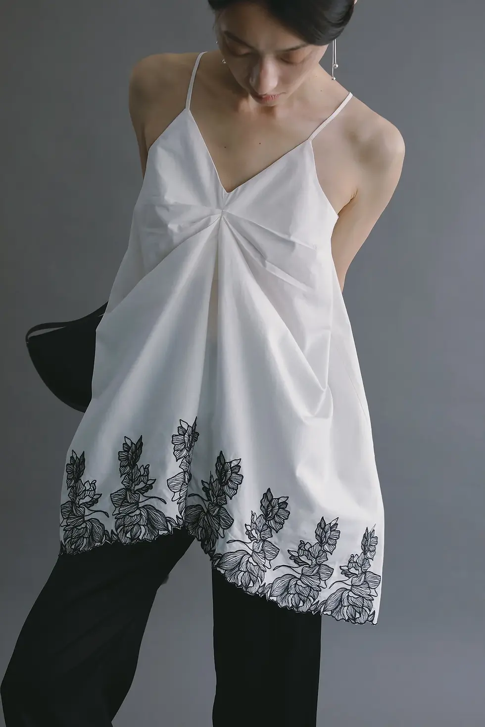 サムネイル： embroidery cami tops (louren)