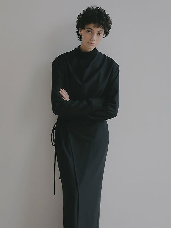 ウーステッドドレープネックワンピース（ETRE TOKYO） | BELINDA