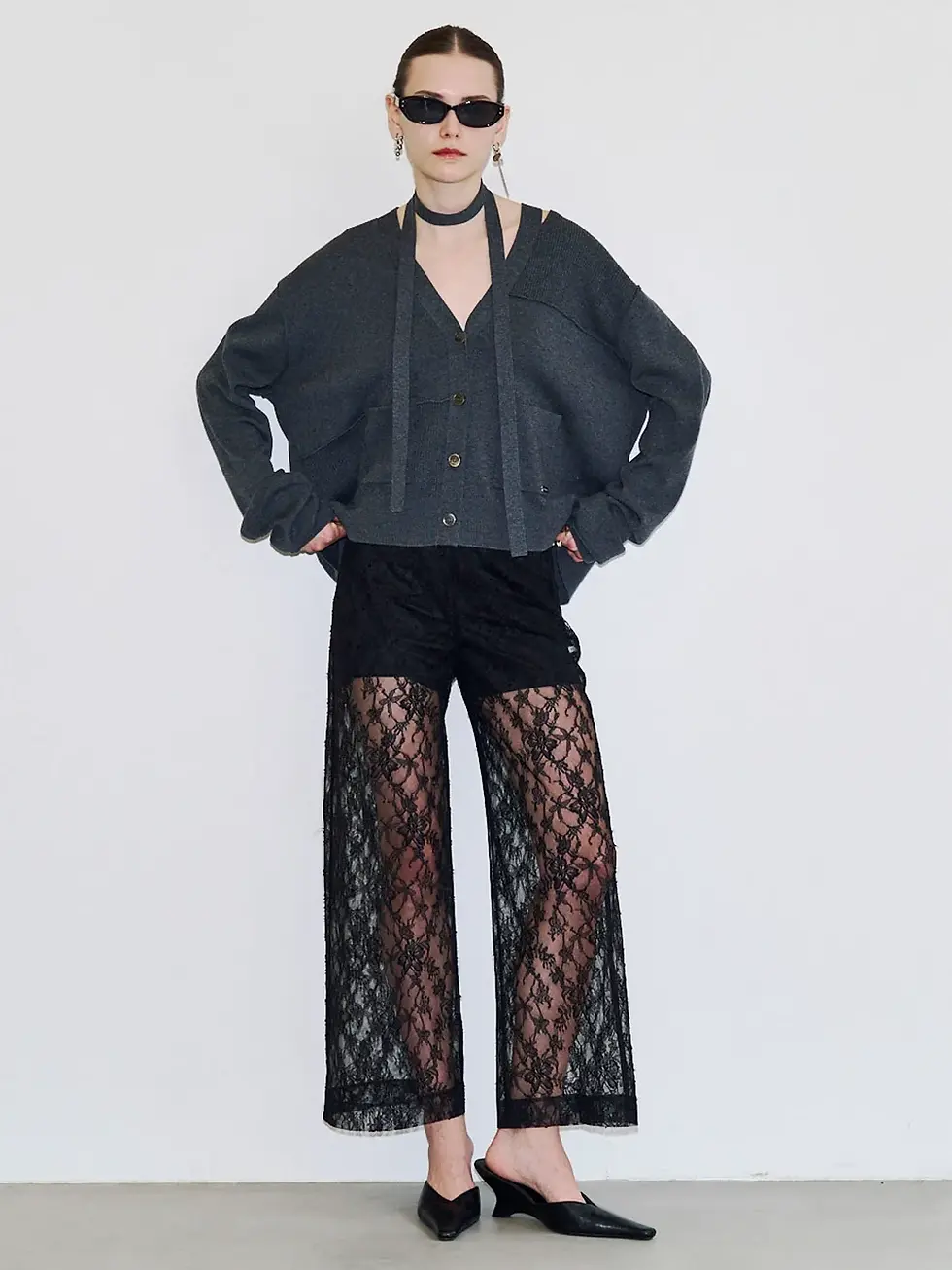 サムネイル： CHOKER VNECK CARDIGAN（JOSE MOON）
