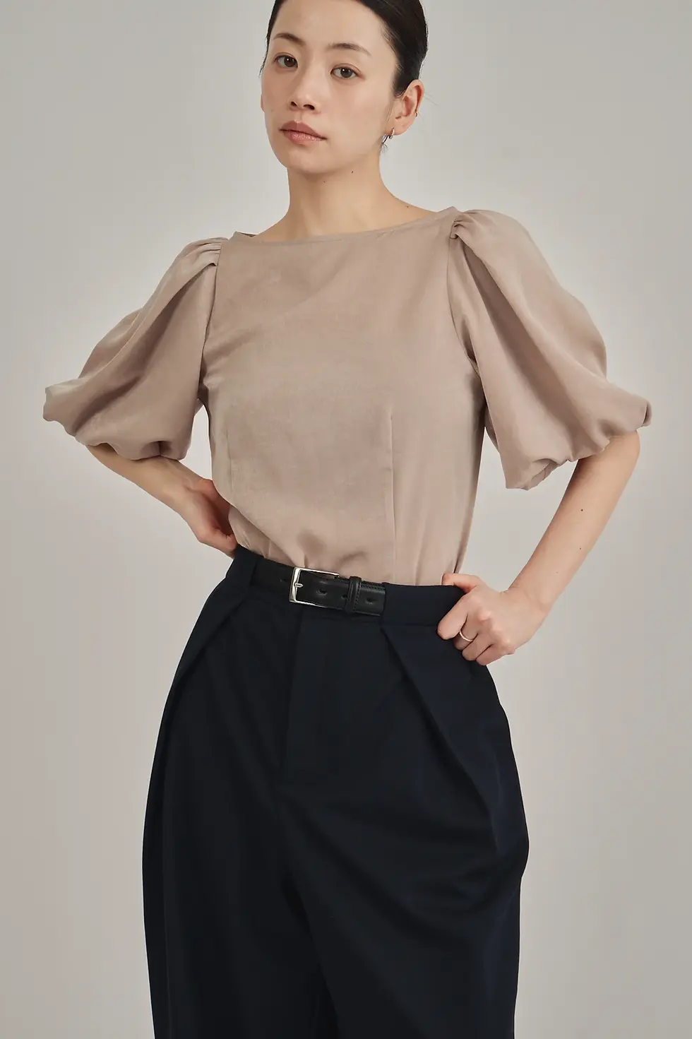 サムネイル： puff sleeve blouse（louren）