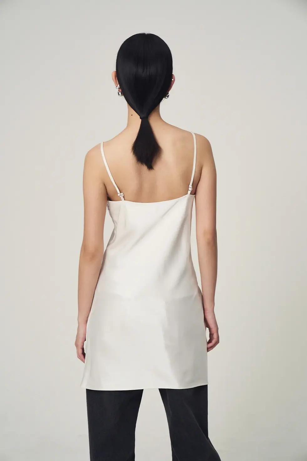 サムネイル： Embroidery lace satin camisole (Venica)