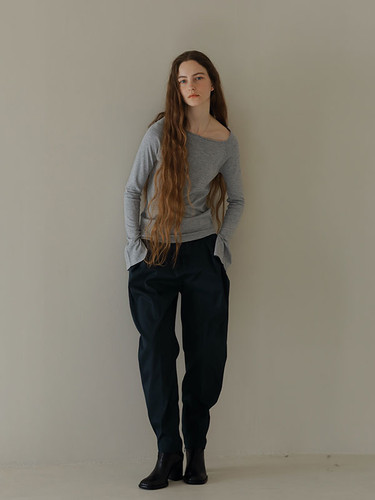 ETRE TOKYO ヘムファスナーテーパードパンツ ヘムファスナーテーパードパンツ（ETRE TOKYO） | BELINDA