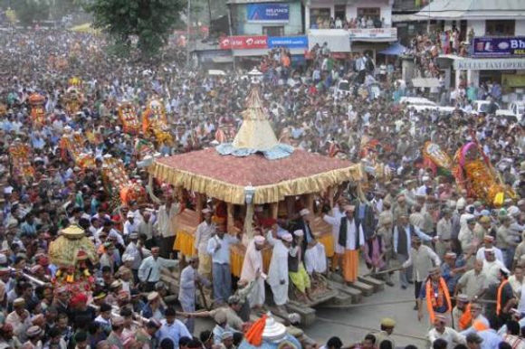 Religious Processions Should Spread Positivity/Brotherhood & In No Manner Should Cause Any Communal Disturbance: Madras High Court