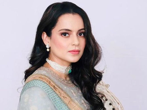 Actress Kangana Ranaut tweet over farmers stir : Recieved legal notice