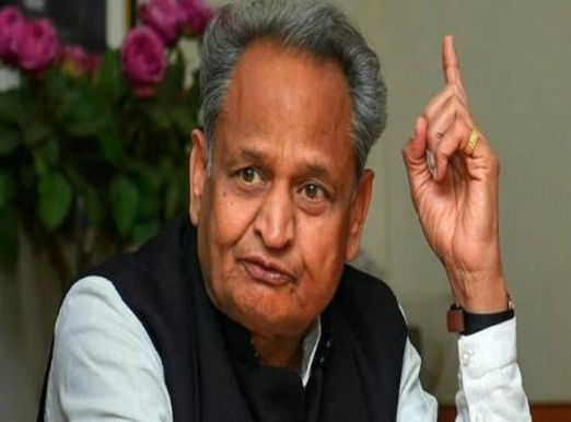 As Farmers blocked Delhi - Jaipur highway : Ashok Gehlot Chief Minister of Rajasthan urged center to resolve agricultural laws issues