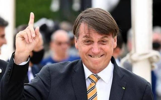 BOLSONARO SAYS HE WON'T TAKE VACCINE