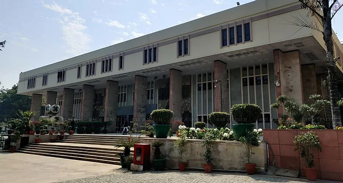 Delhi High Court refuses to entertain plea for immediate lockdown