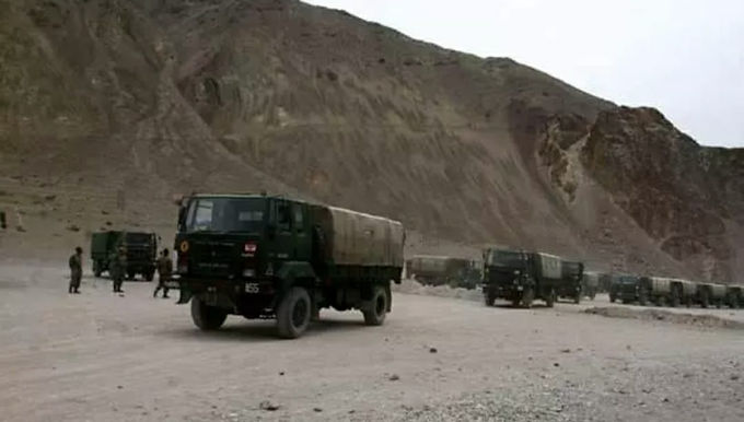 Chinese soldiers fired in air, tried to close in on Indian positions: Army