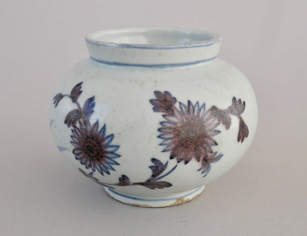 李朝辰砂染付壺 朝鮮美術 陶磁器 | 李朝白磁染付辰砂枝菊文丸壺 | gallery陽々