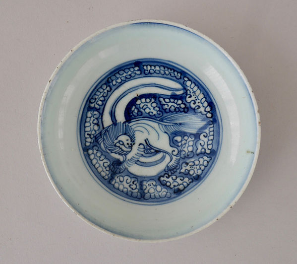 中国陶磁 中国美術 陶磁器 | 古染付獅子図小盤 明末 17C | gallery陽々