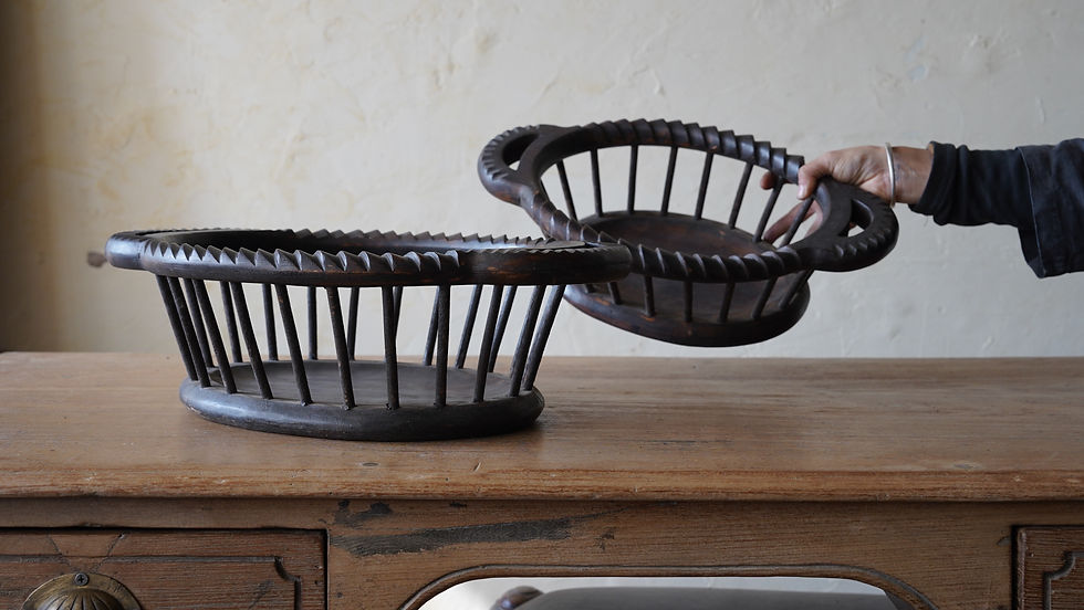 サムネイル： Vintage India wooden carved basket set