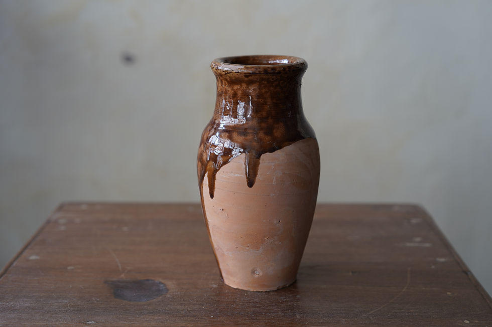 サムネイル： Vintage Anatolian terracotta pot from Turkey11