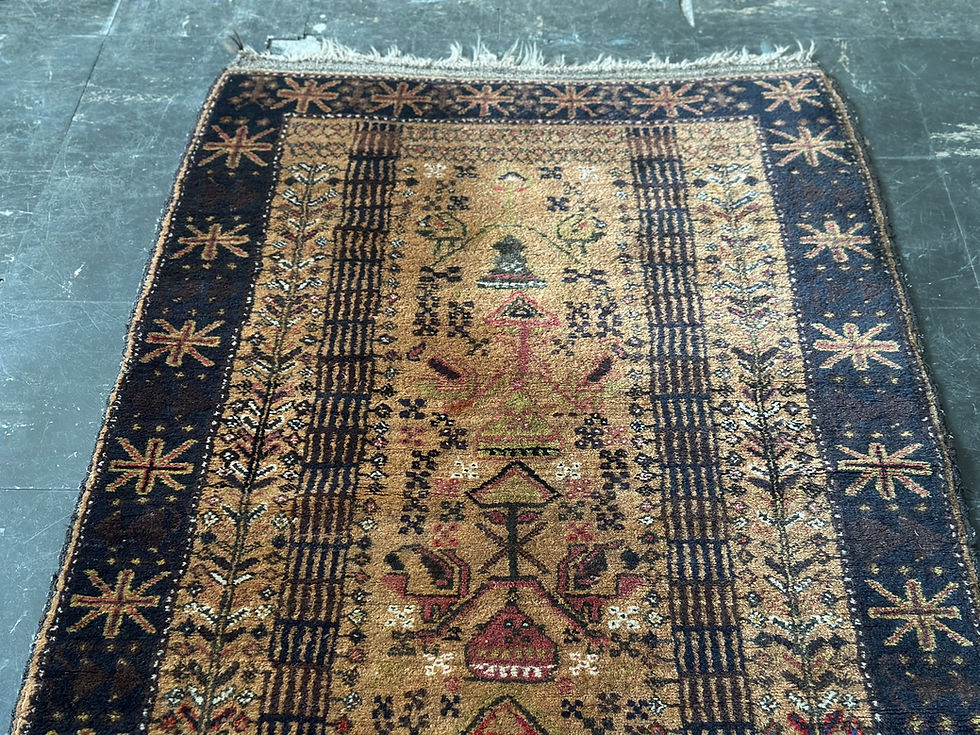 サムネイル： turkmenistan antique hand woven rugs