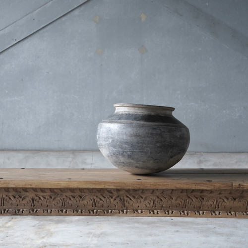 西インド 黒土素焼き アンティーク水壺 | TABULE アジアのアンティーク家具