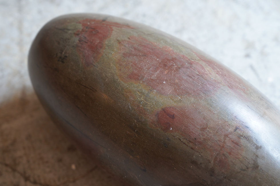 サムネイル： Indian antique natural stone linga object ①