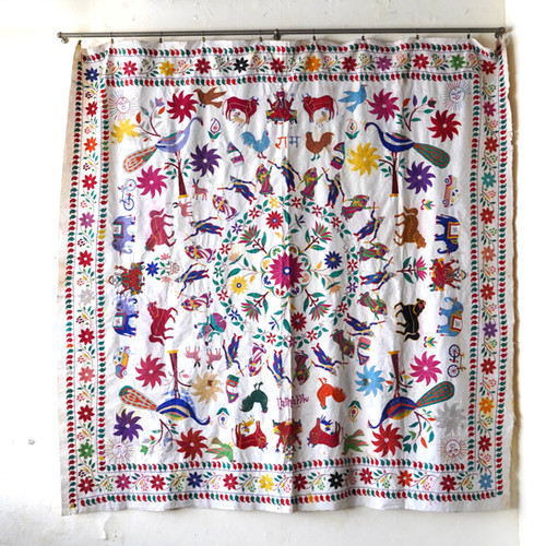 インド ヴィンテージトーラン 手刺繍ファブリックb | TABULE アジアの