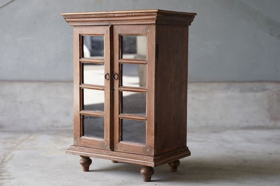 サムネイル： India antique wooden small cabinet