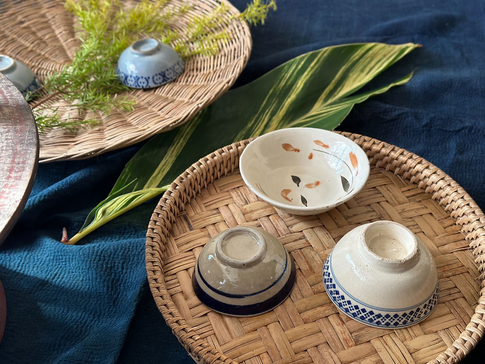 サムネイル： Thailand water plant tea table