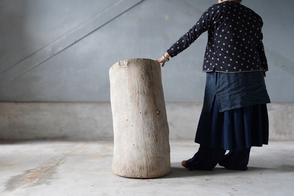 サムネイル： antique Turkish wood and folk craft objects