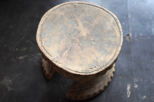 India antique tribal stool a | TABULE アジアのアンティーク家具