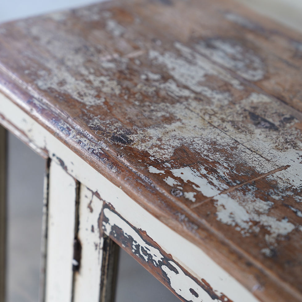 サムネイル： Indian antique teak wood, original painted shabby low cabinet