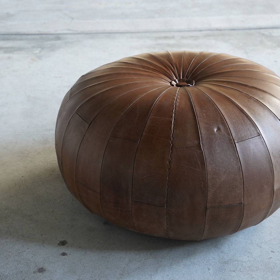 サムネイル： Handmade Indian buffalo leather cushion stool
