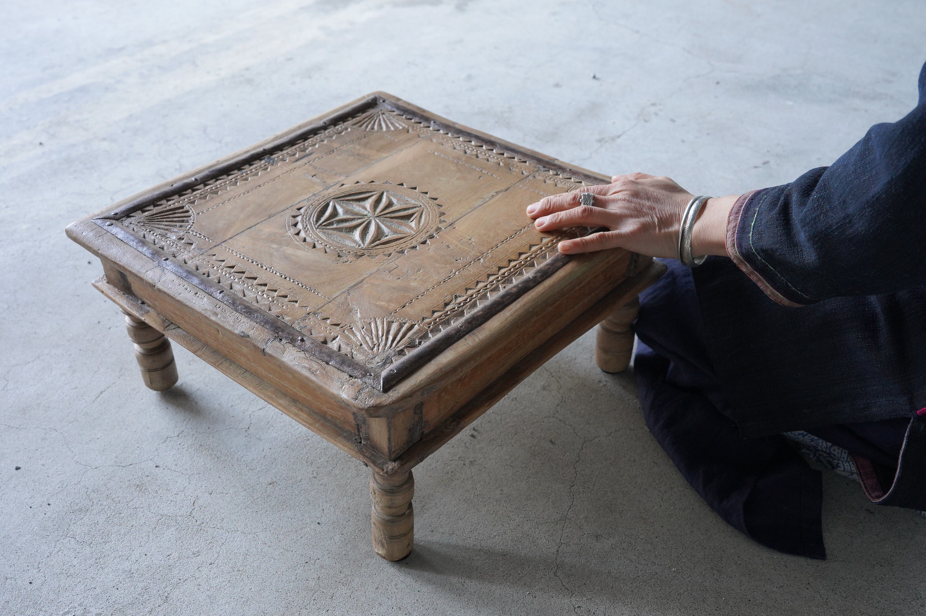 India tribal antique low  table ①