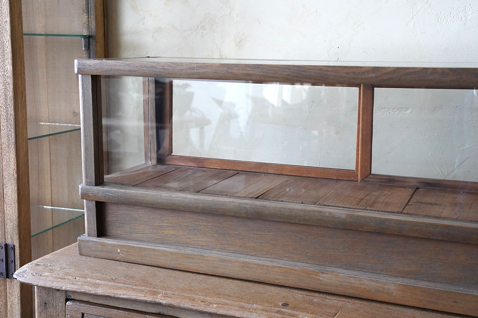 サムネイル： Japan antique wooden table showcase