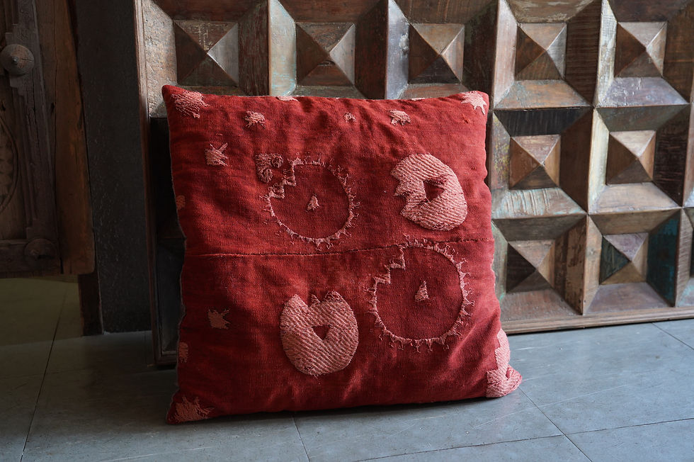 サムネイル： Turkish antique Tribal hand-embroidered fabric cushion