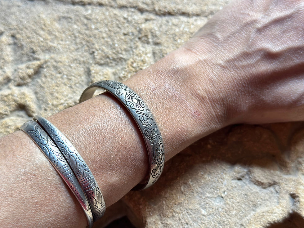 Nepal vintage silver bangle