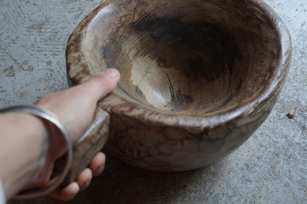 サムネイル： india antique tribal wooden item o
