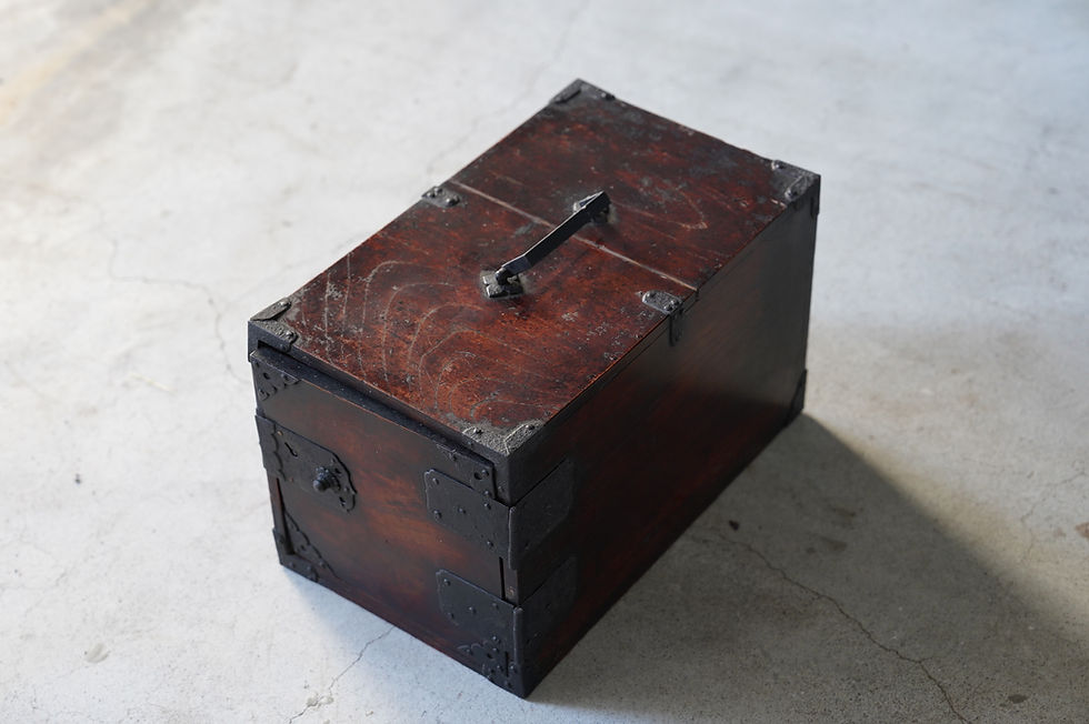 サムネイル： Japan antique wooden cash box