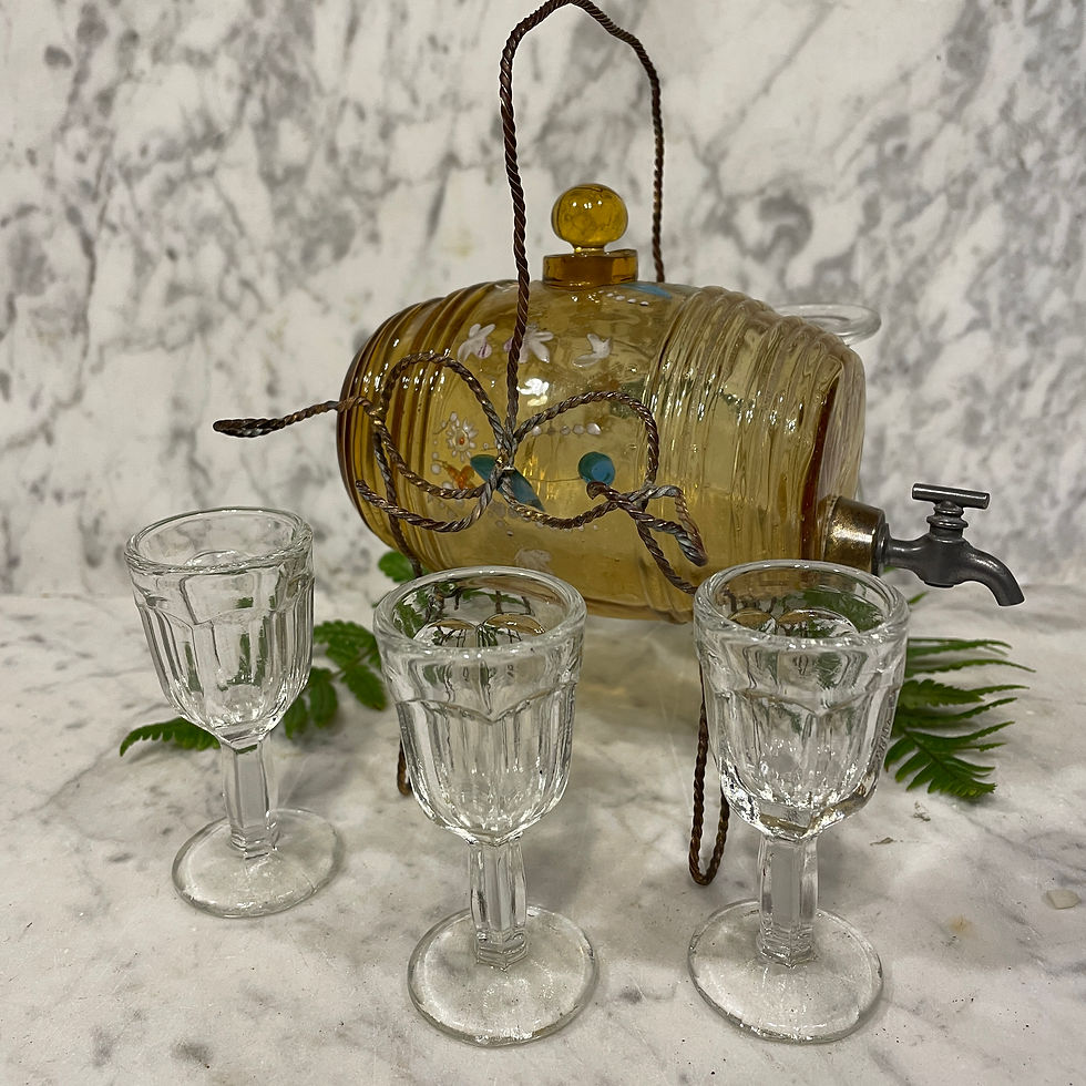 Thumbnail: Glass Barrel Liquour Decanter and 6 Glasses