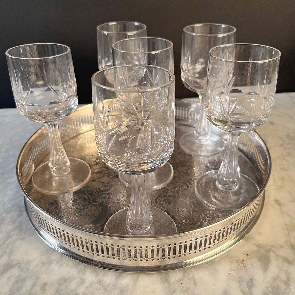 Thumbnail: 1930s Sherry/Port Glasses in Sprig Design