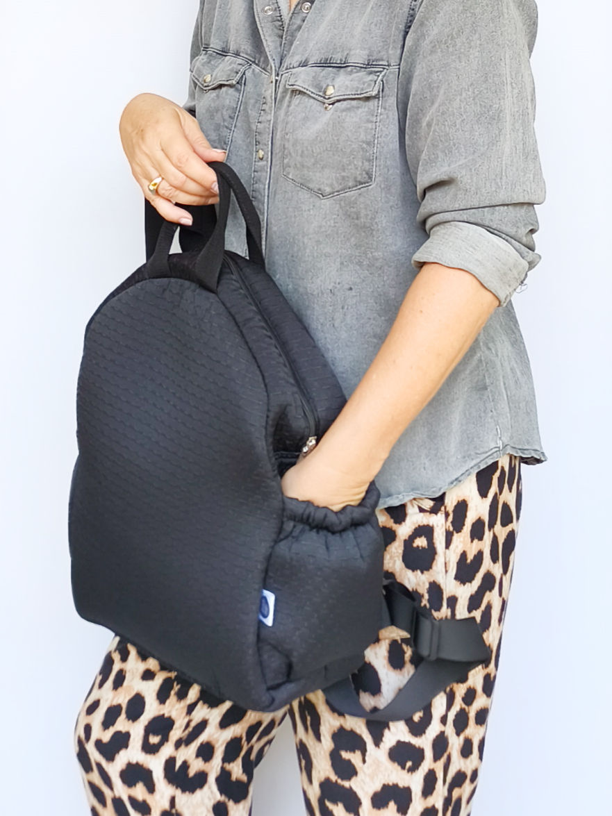 תמונה ממוזערת: backpack side