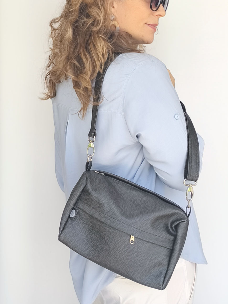 crossbody bag front