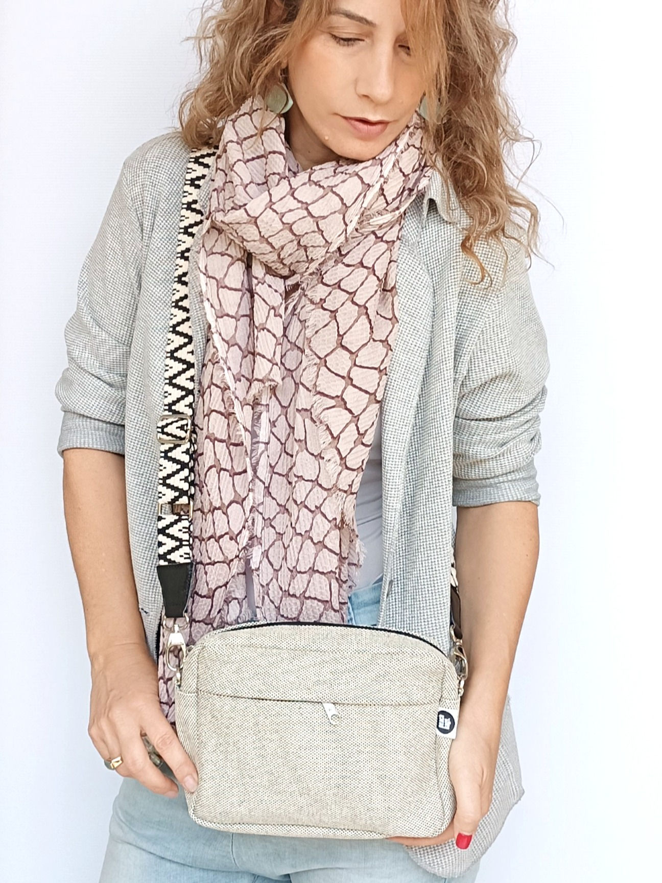 אלה - קנבס שמנת