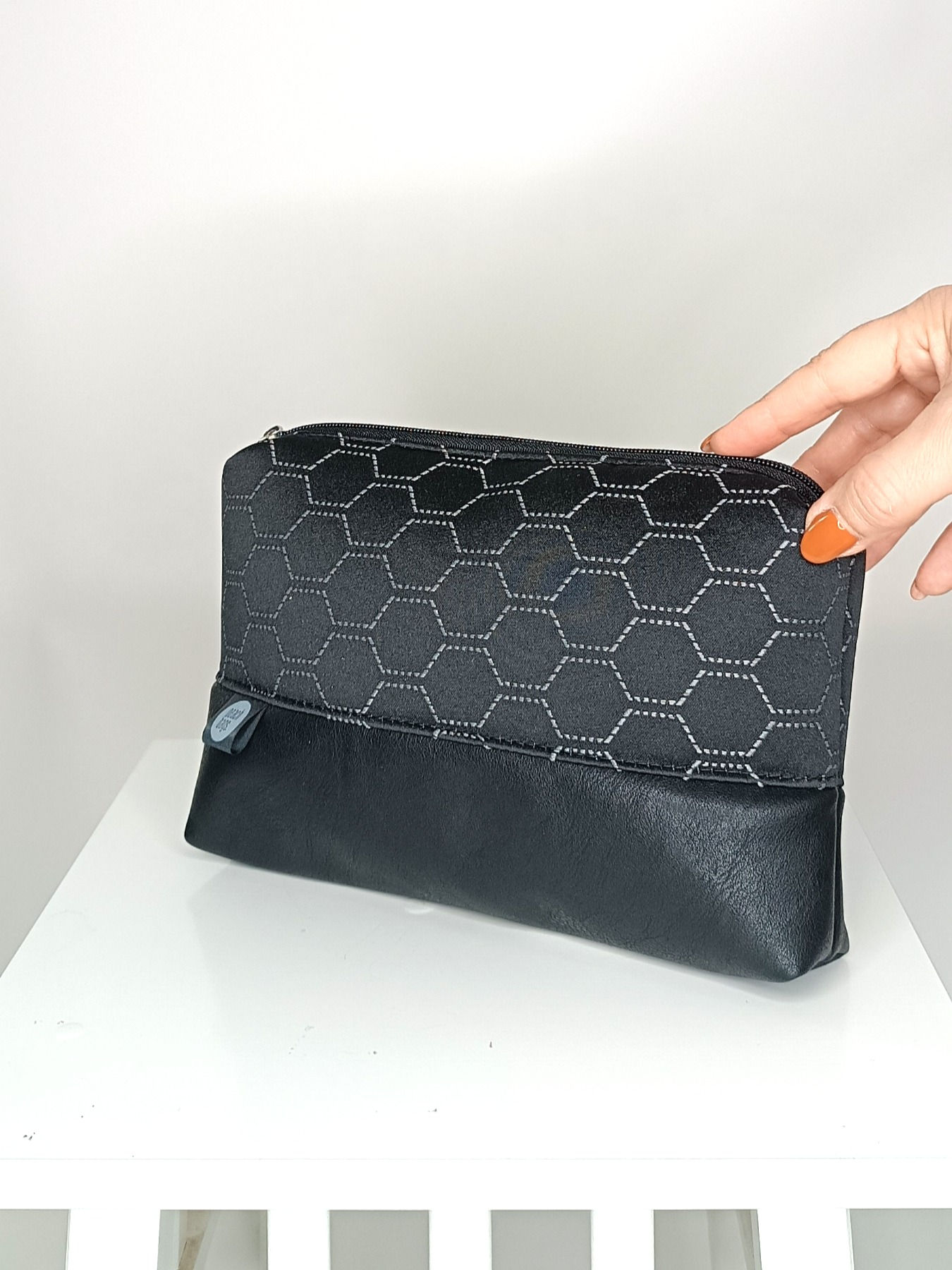 ירדן - שחור משושים