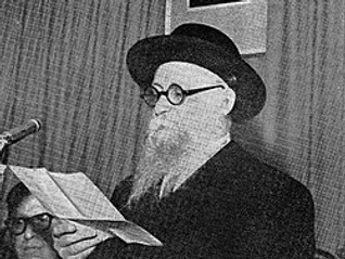 הרב זוין נואם ביד הרב