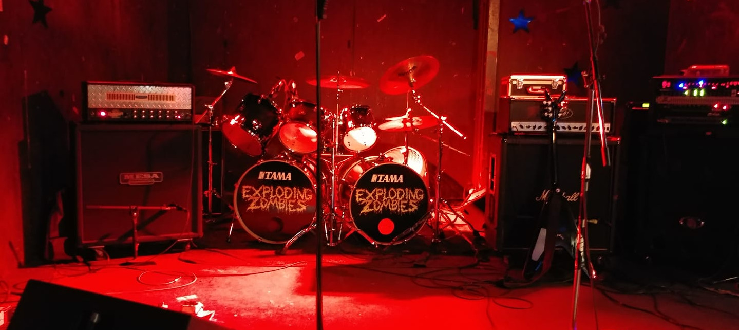 zombie equipment.jpg